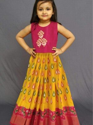 Ethnic Pattu pavadai styles